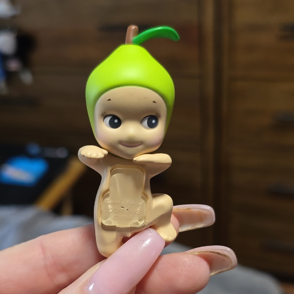 Sonny Angel Pear Hipper 100% Authentic